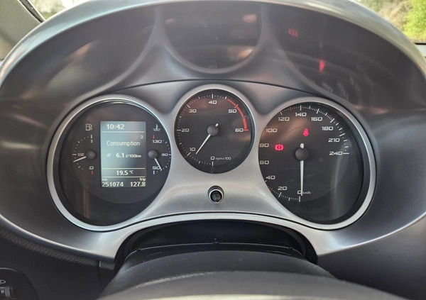 Seat Leon cena 22200 przebieg: 251074, rok produkcji 2009 z Poznań małe 211